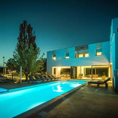 Cozy Home In Donji Prolozac With Sauna Donji Prolozac